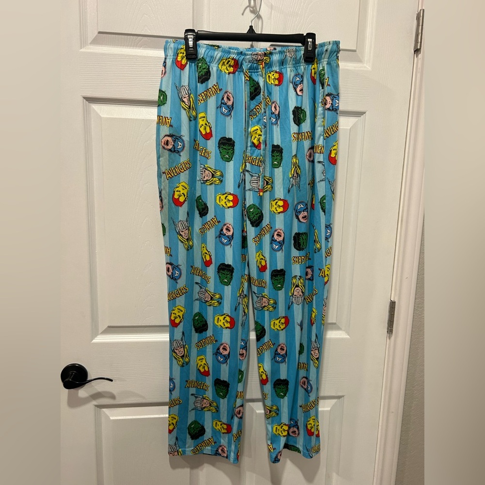 Marvel Comics Avengers Lounge Pants Men’s Large With Pockets‎